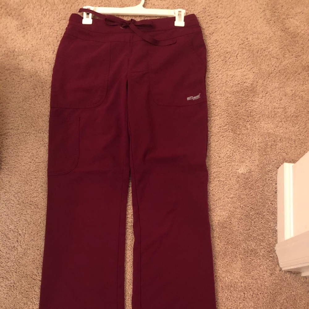 Women’s Scrubs (Wine Color)